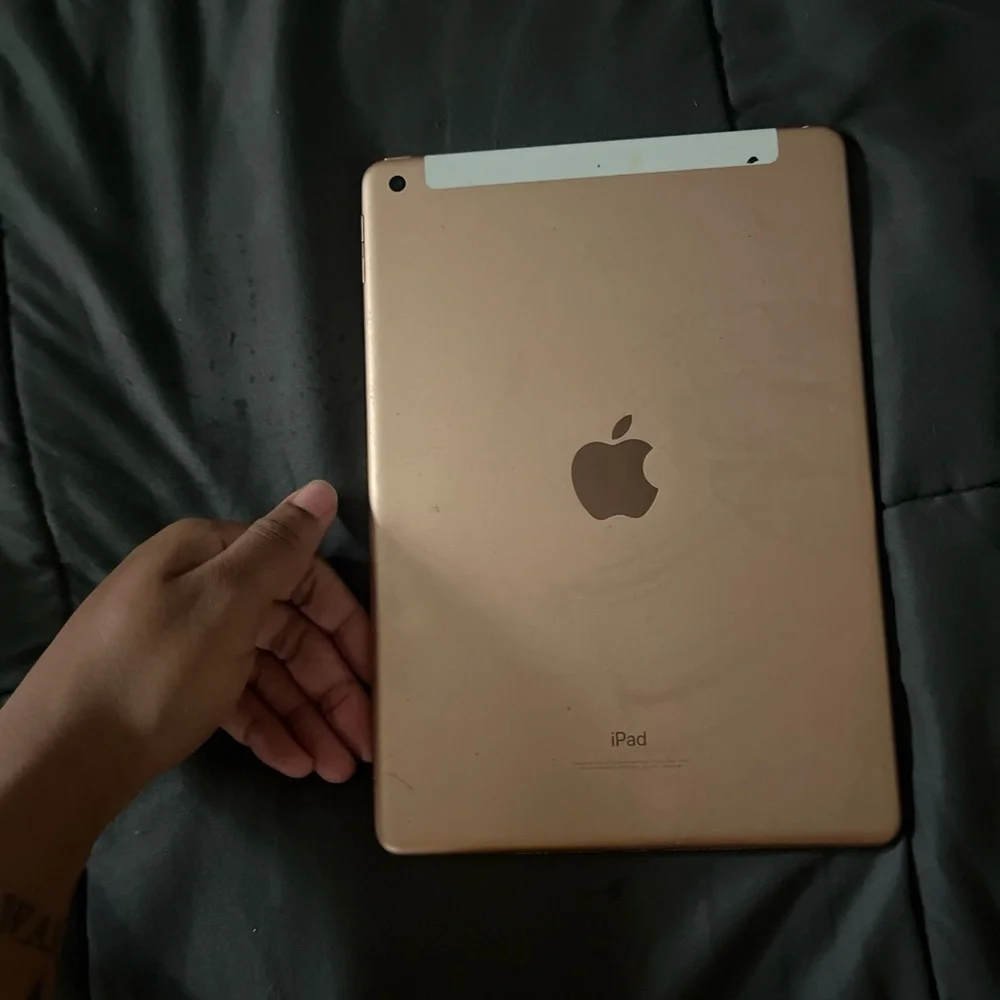 Apple Tablet in Elegant Gold